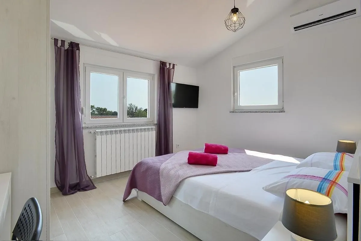 פולה Villa Zeus בית נופש
