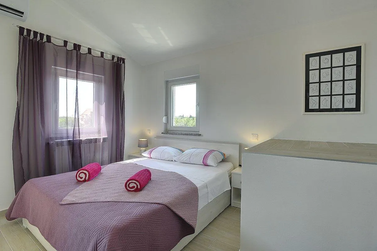 פולה Villa Zeus בית נופש