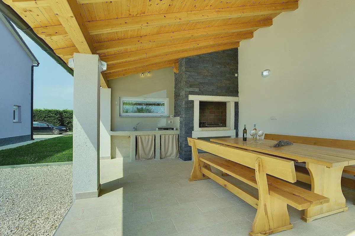 בית נופש פולה Villa Zeus קרואטיה